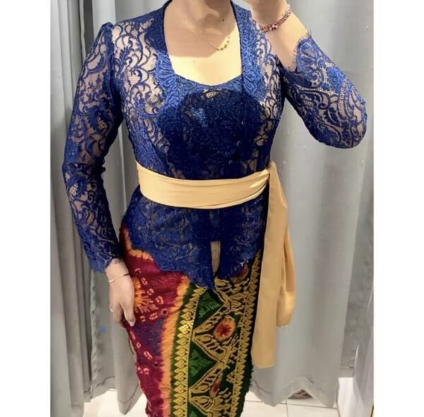 Kebaya Jadi